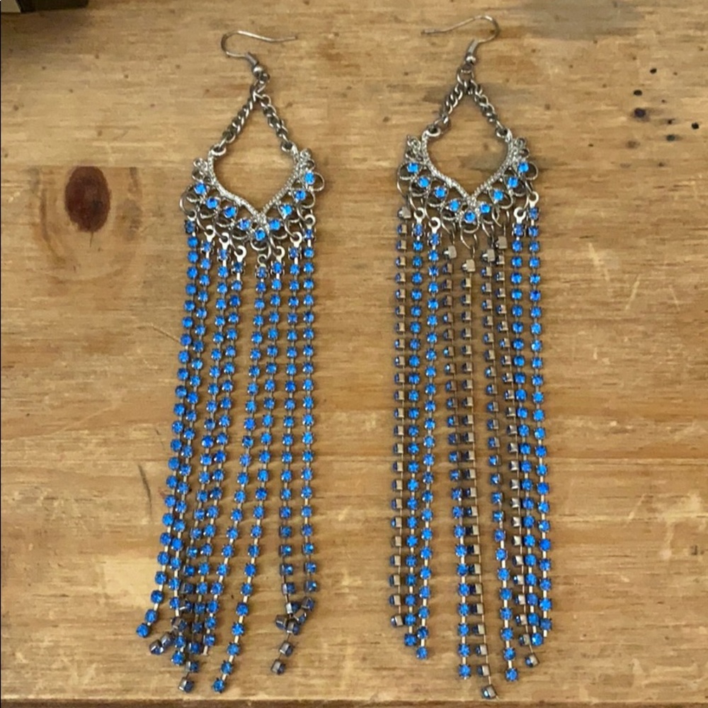Blue dangly earnings